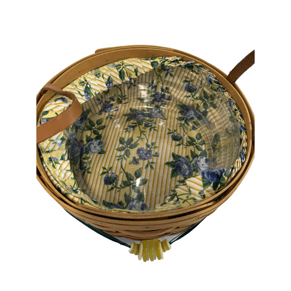 1996 Longaberger Darning Basket w/Liner, Protector and Buttons Tie-On 10RD x 4H - Picture 2 of 4